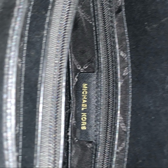 9 purses,6 wallets,6 clutches,all top brands - Picture 7 of 16